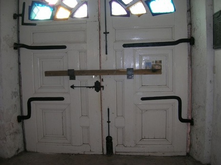 porte interieure de la chapelle